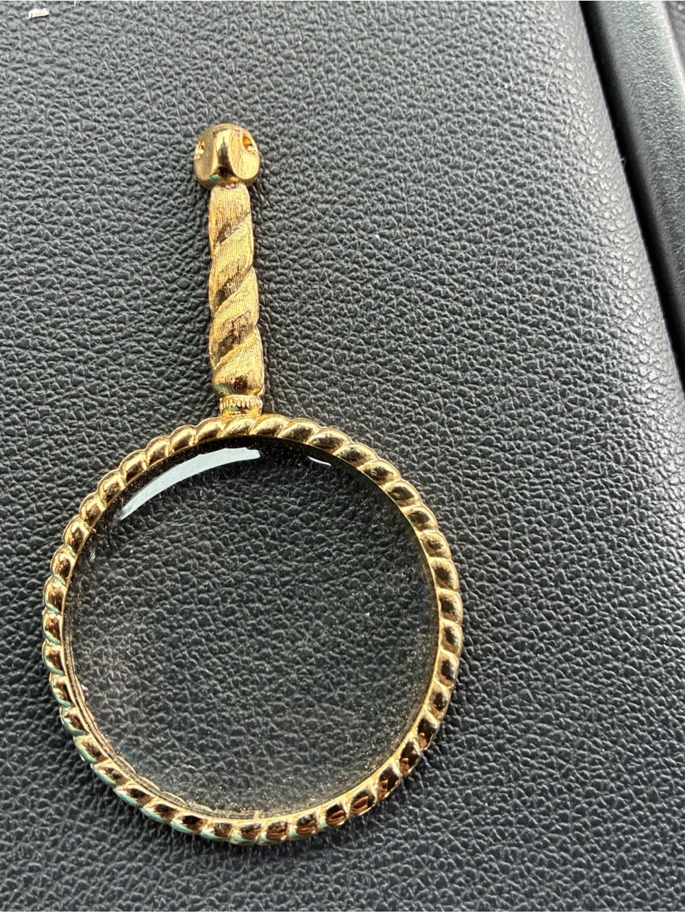 Gold-Tone Rope Frame Pendant Necklace Charm - Classic Round Locket Accent